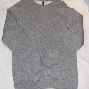 H&M LONG SLEEVE SWEATER SHIRT